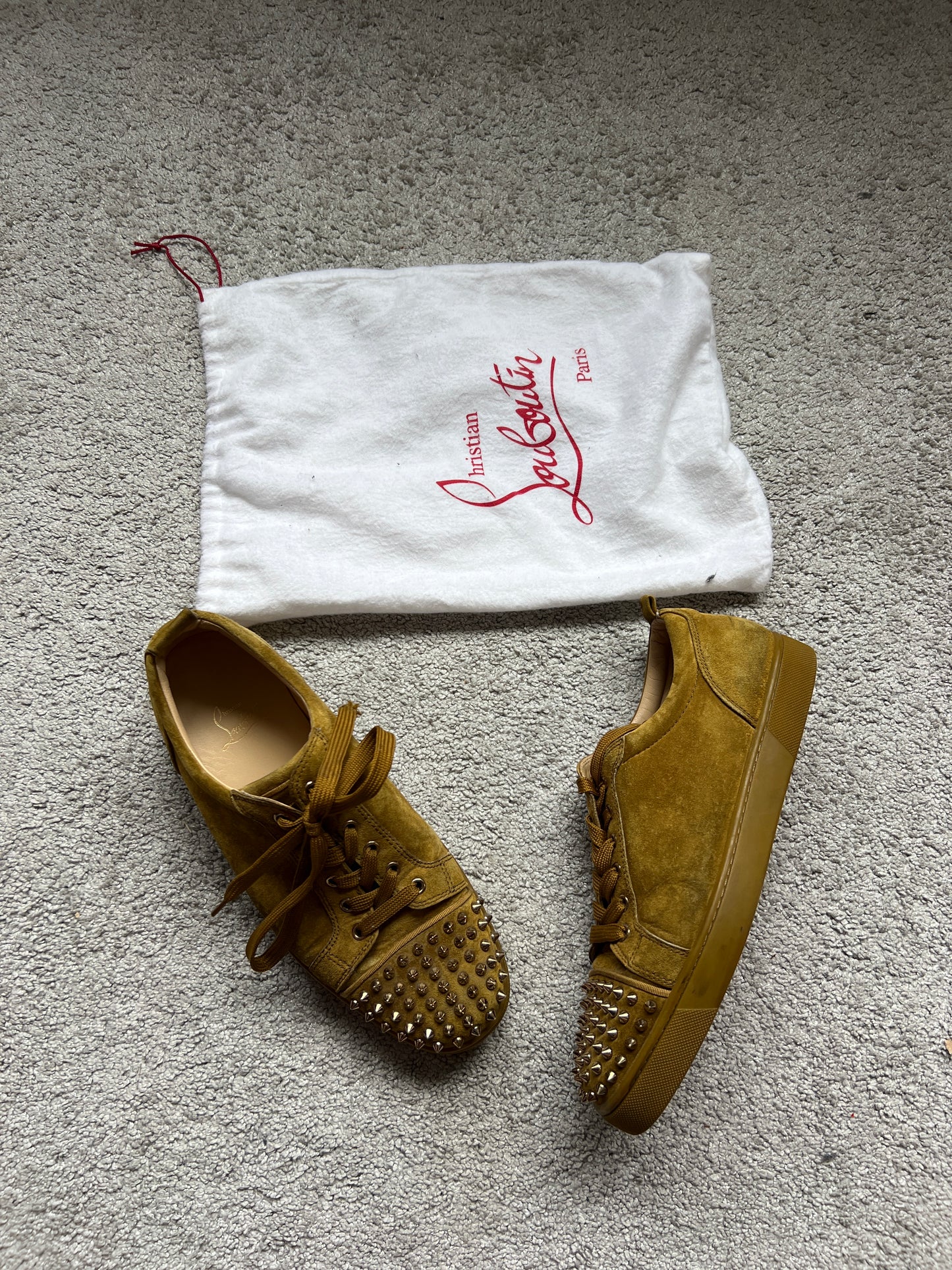 CHRISTIAN LOUBOUTIN SNEAKERS