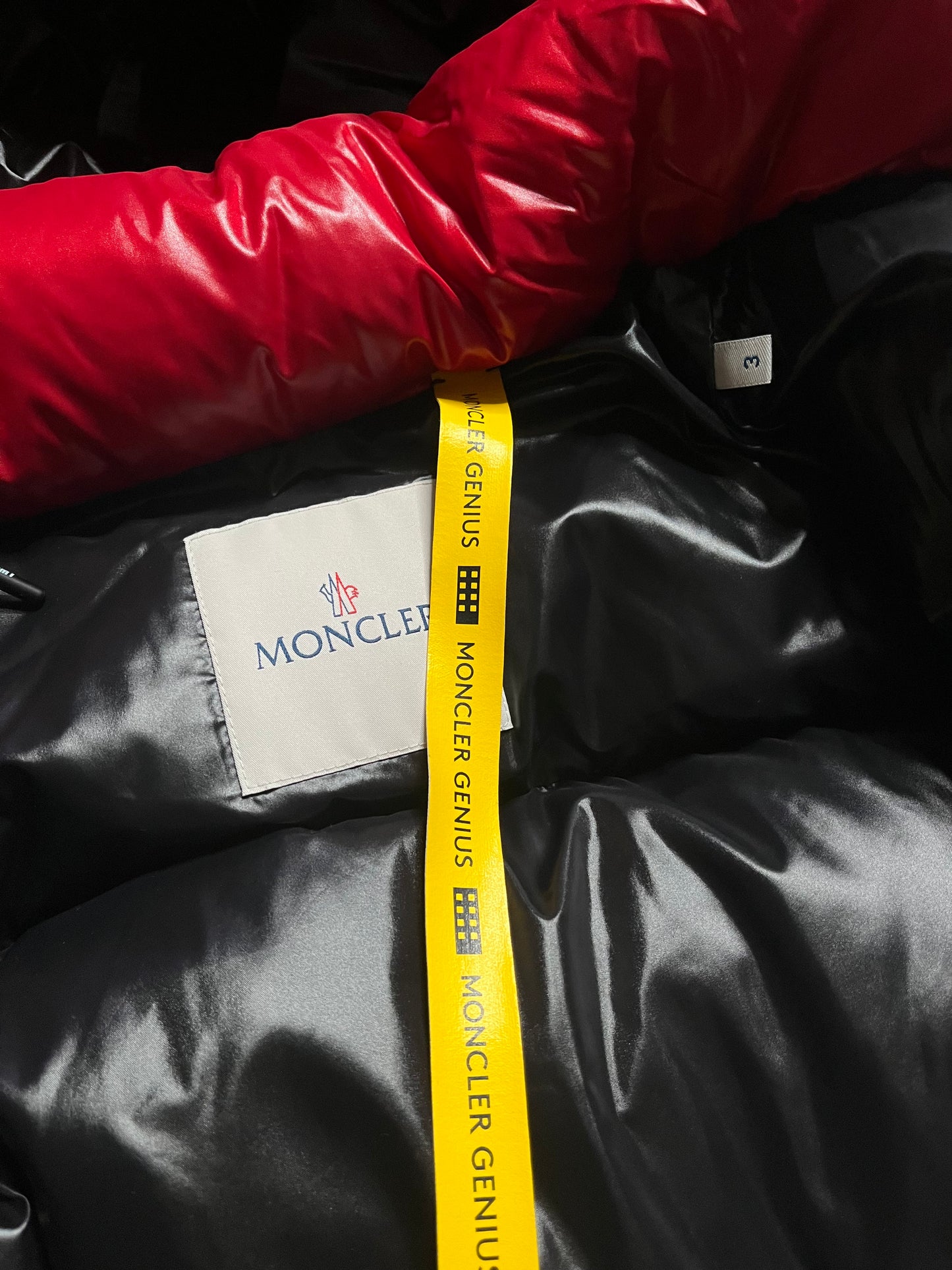 MONCLER ANTHEMIUM