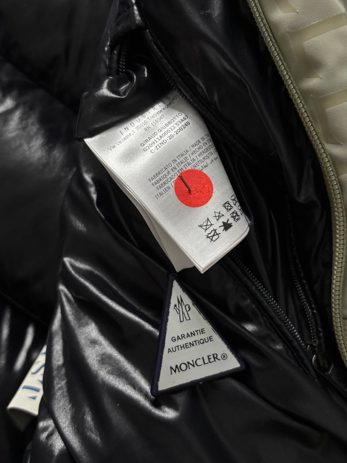 MONCLER GIRAUD GIUBBOTTO