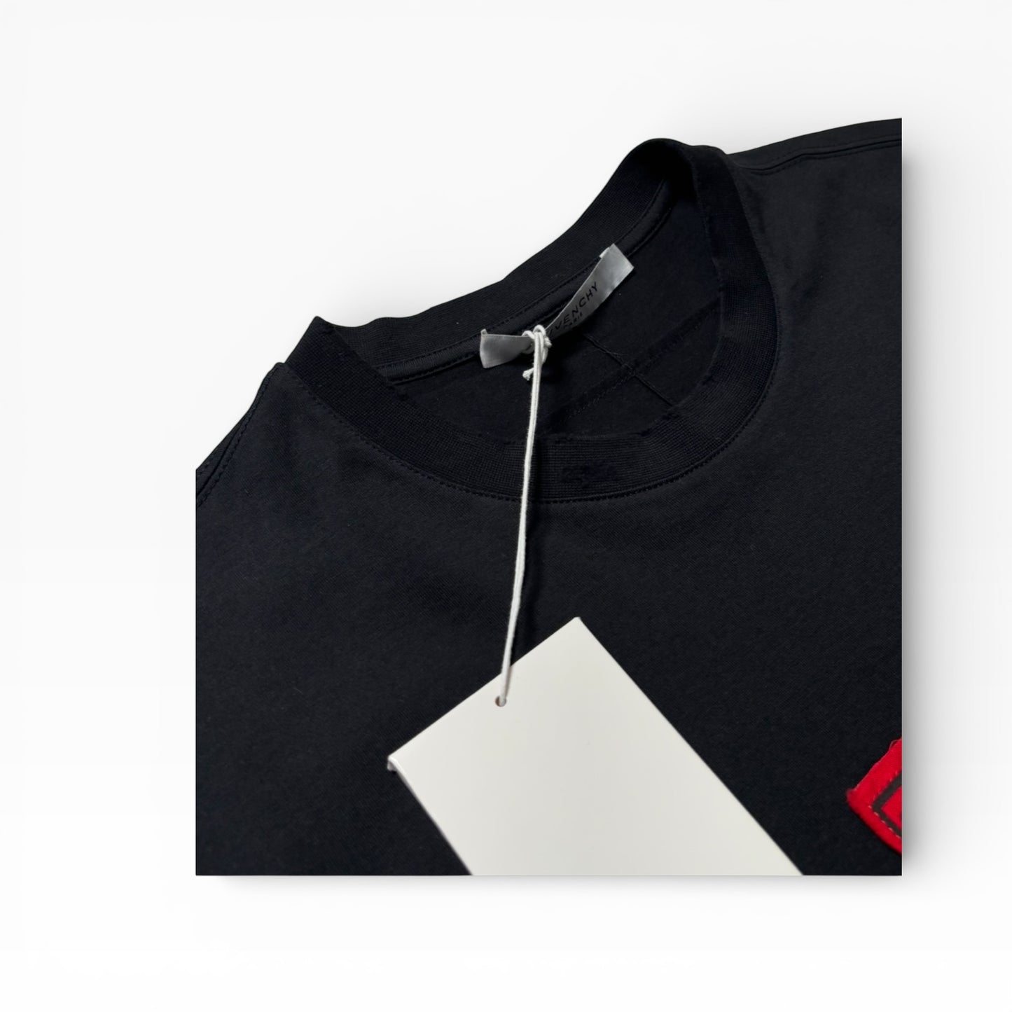 GIVENCHY T-SHIRT