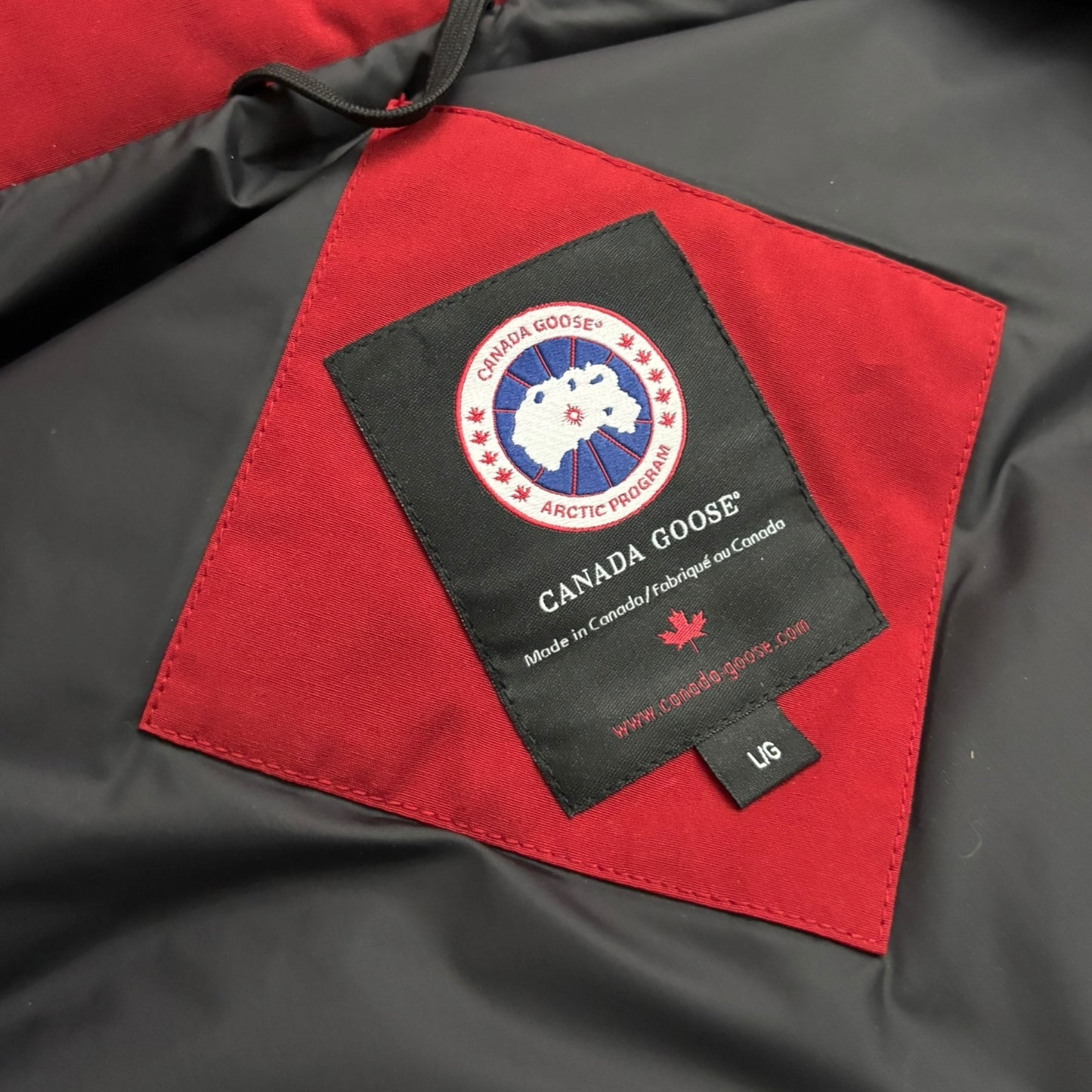 CANADA GOOSE HOODED VEST