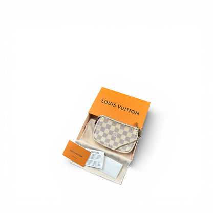 LOUIS VUITTON DAMIER AZUR POCHETTE