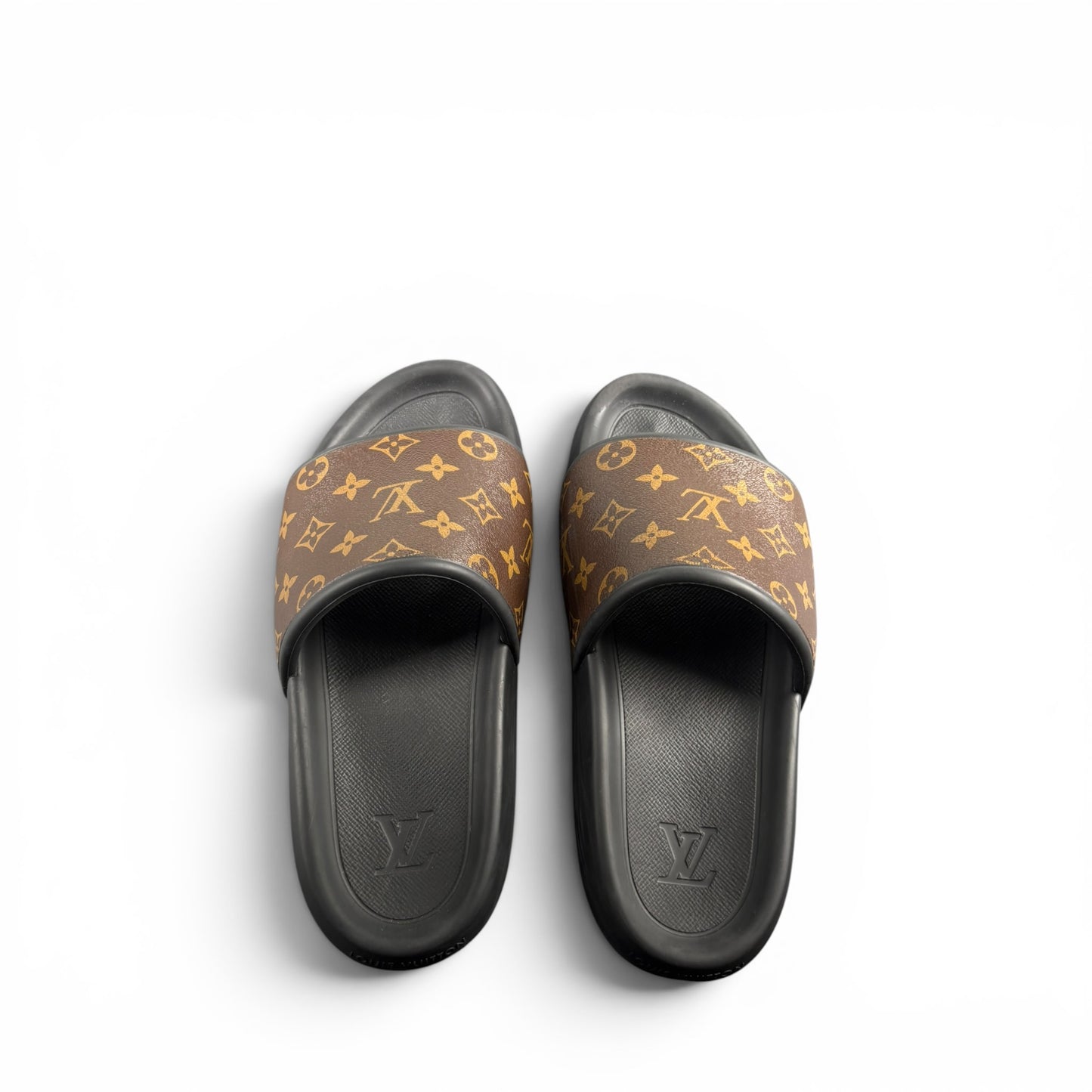 LOUIS VUITTON SLIDES
