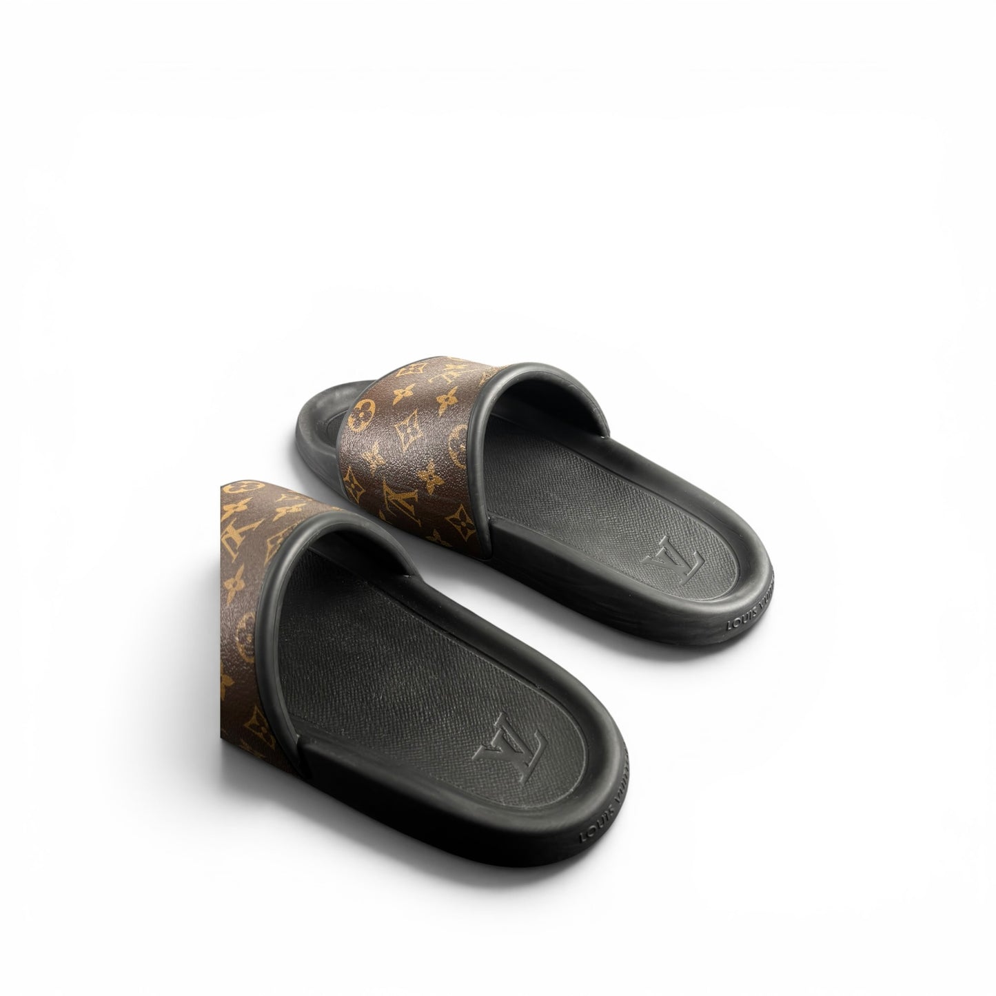 LOUIS VUITTON SLIDES