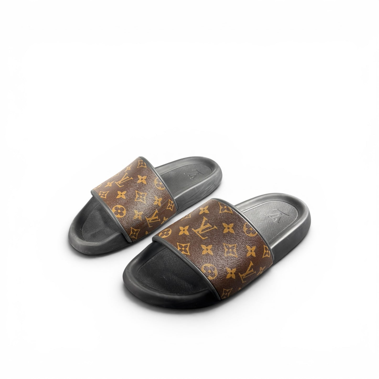 LOUIS VUITTON SLIDES