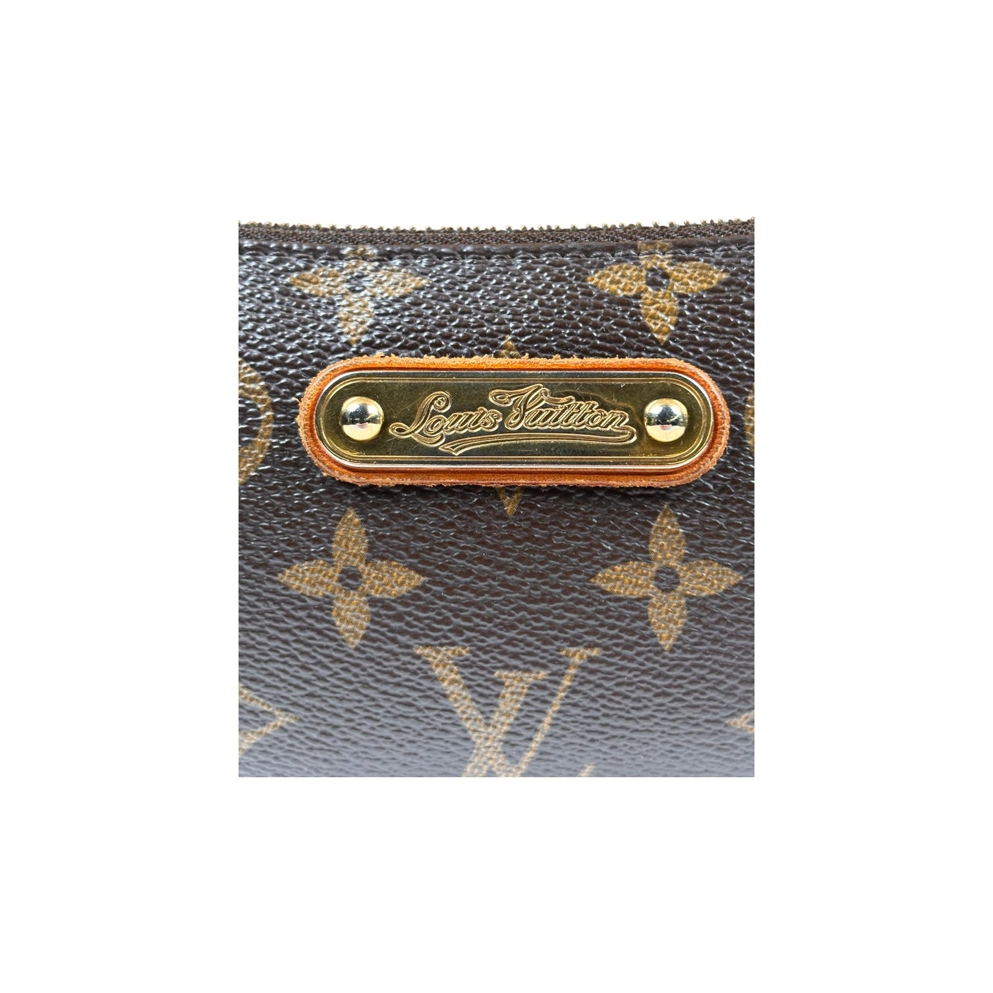 LOUIS VUITTON MILLA MONOGRAM MM