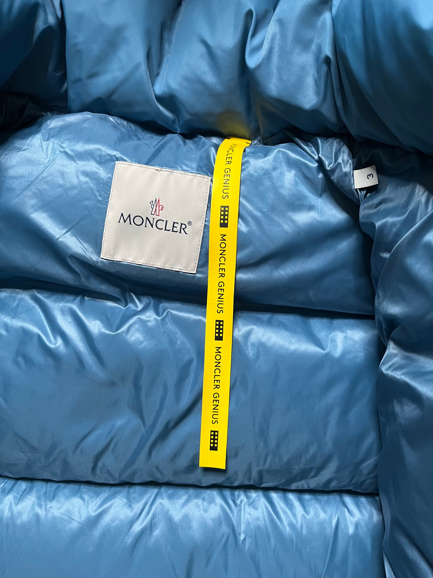 MONCLER ACANTHUS