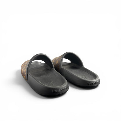 LOUIS VUITTON SLIDES