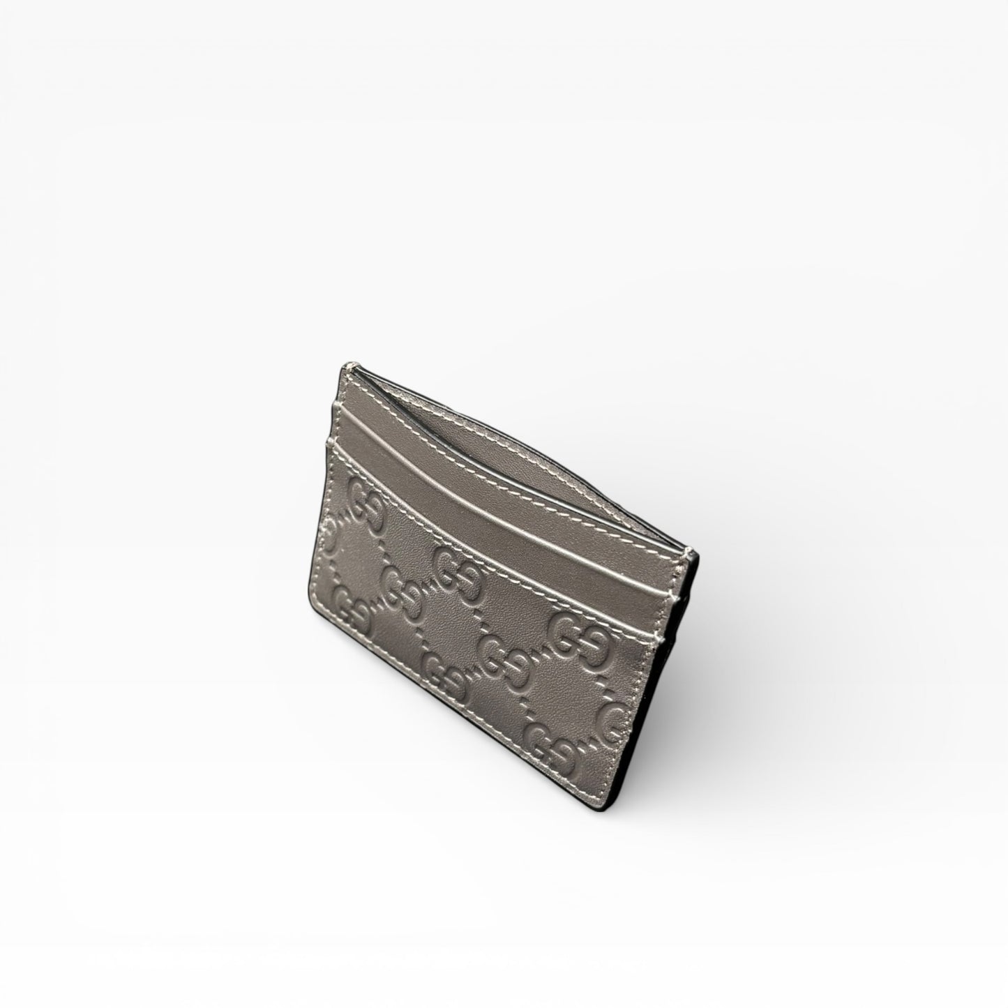 GUCCI GG EMBLEM CARD HOLDER